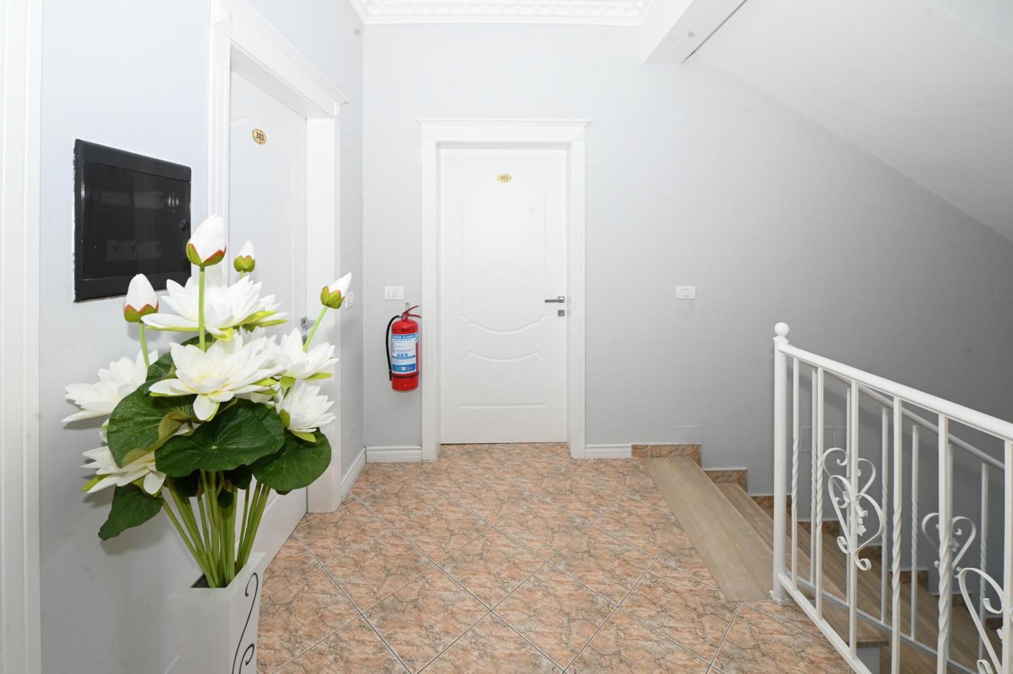 Hotel Fama Škalngur Exteriér fotografie