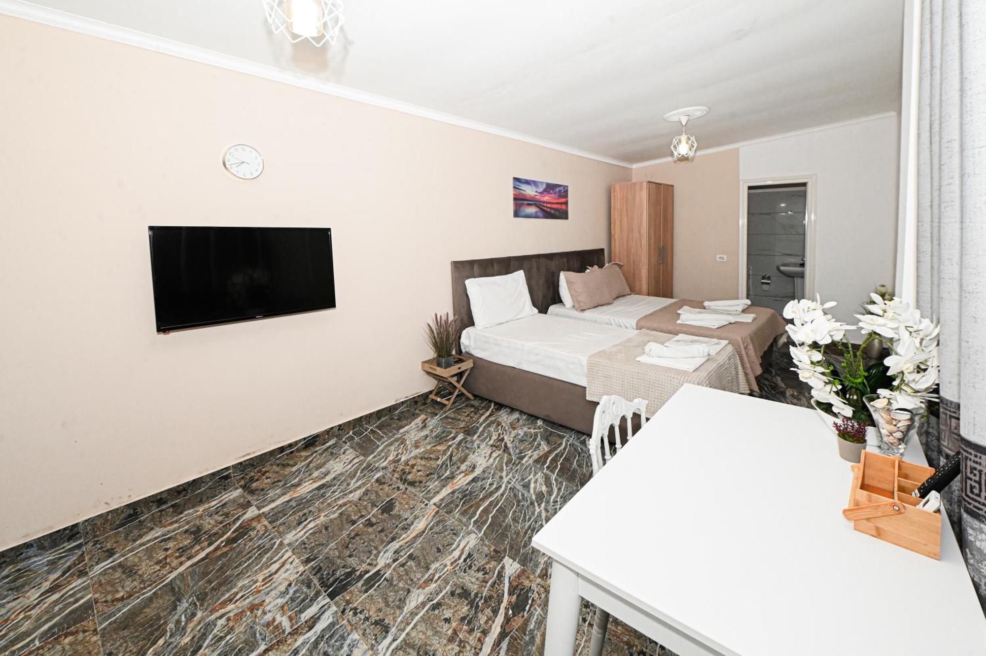 Hotel Fama Škalngur Exteriér fotografie