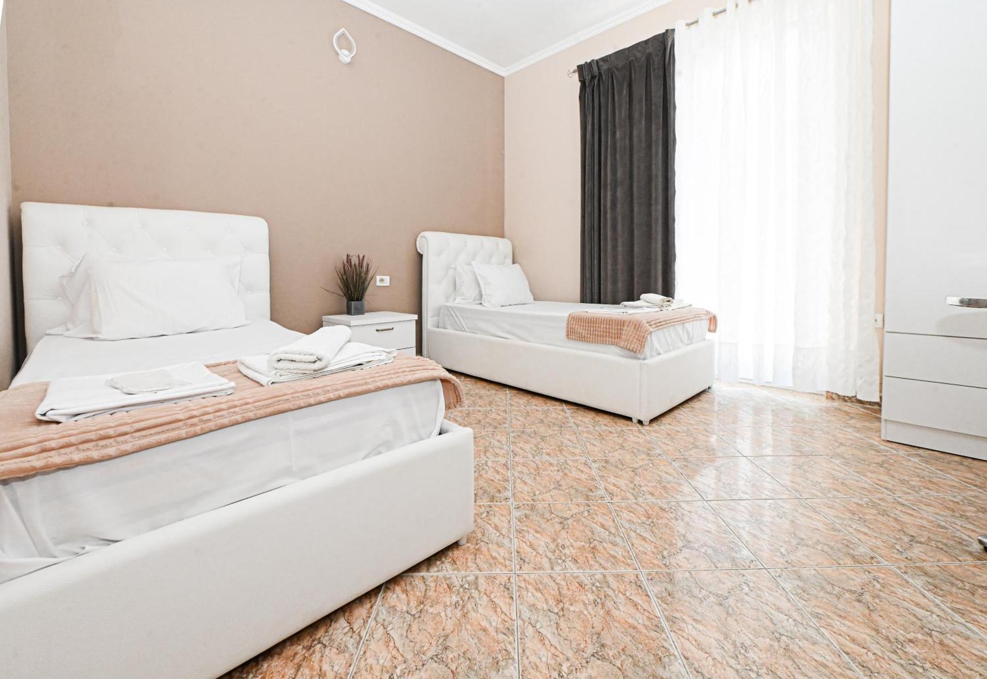 Hotel Fama Škalngur Exteriér fotografie
